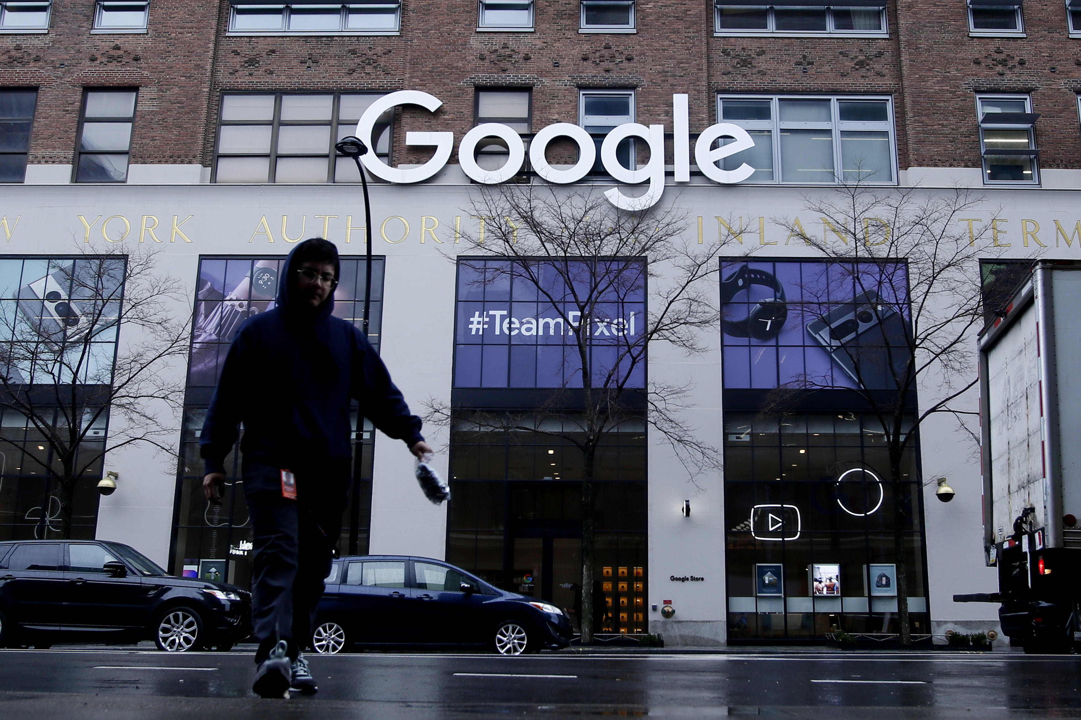 John Jumper says he is leaving Google DeepMind to join Anthropic